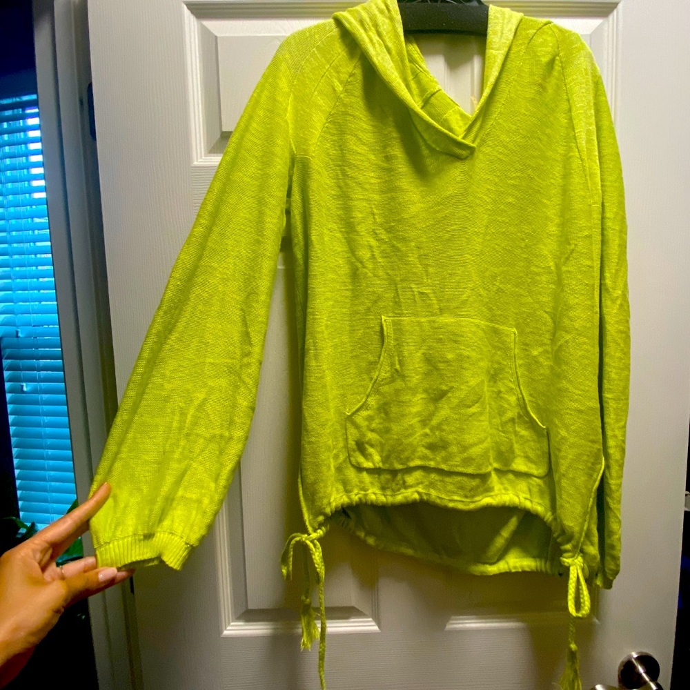 Free people oversized hooded knit sweater !